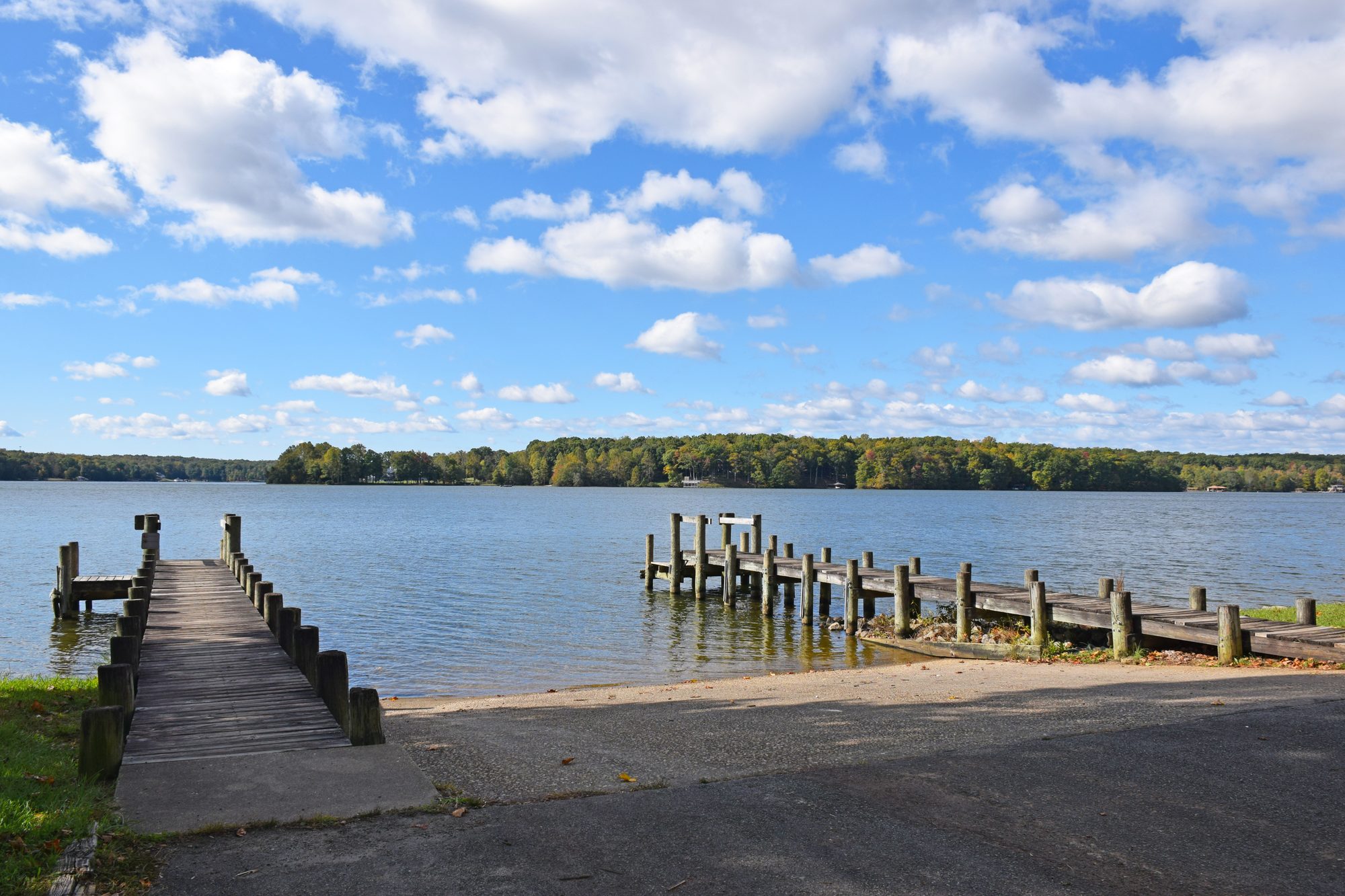 Fishing piers on Lake Anna at Lake Anna State Park